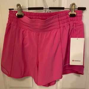 Lululemon Hotty Hot shorts NWT